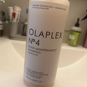 OLAPLEX No.4 Bond Maintenance Shampoo - White Bottle
